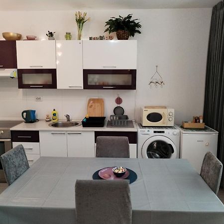 Apartment Suzana 2Br Split With Balcony Eksteriør bilde