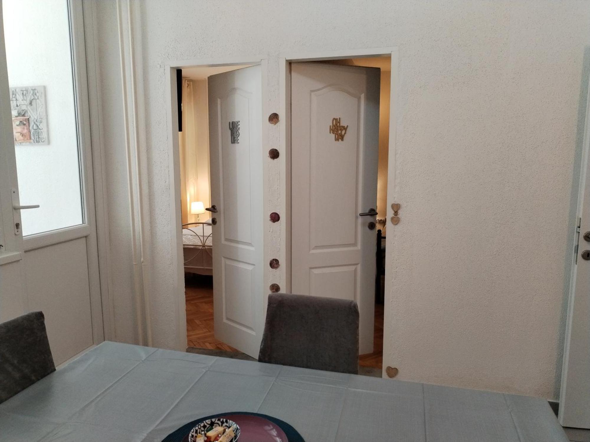 Apartment Suzana 2Br Split With Balcony Eksteriør bilde