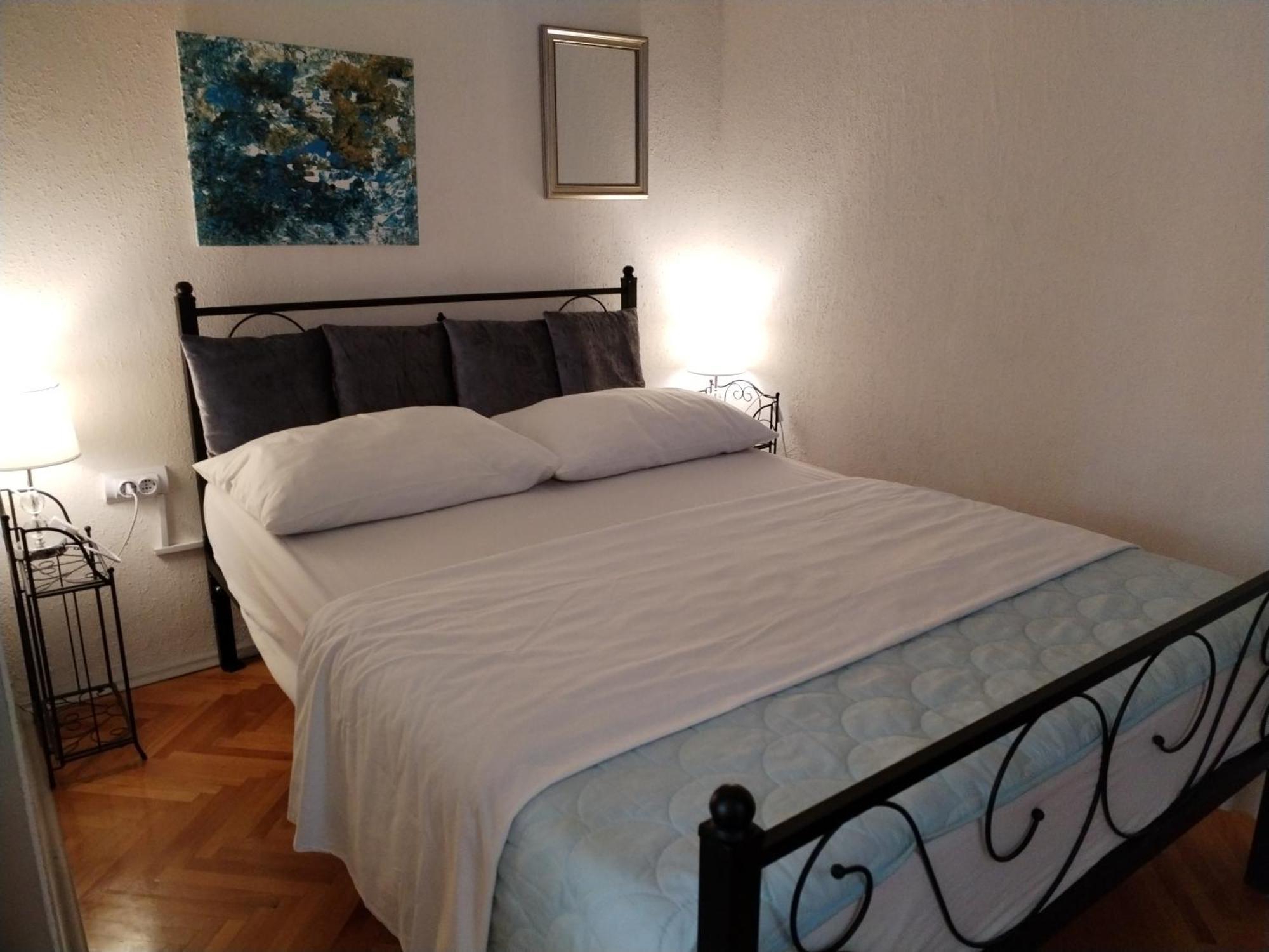 Apartment Suzana 2Br Split With Balcony Eksteriør bilde