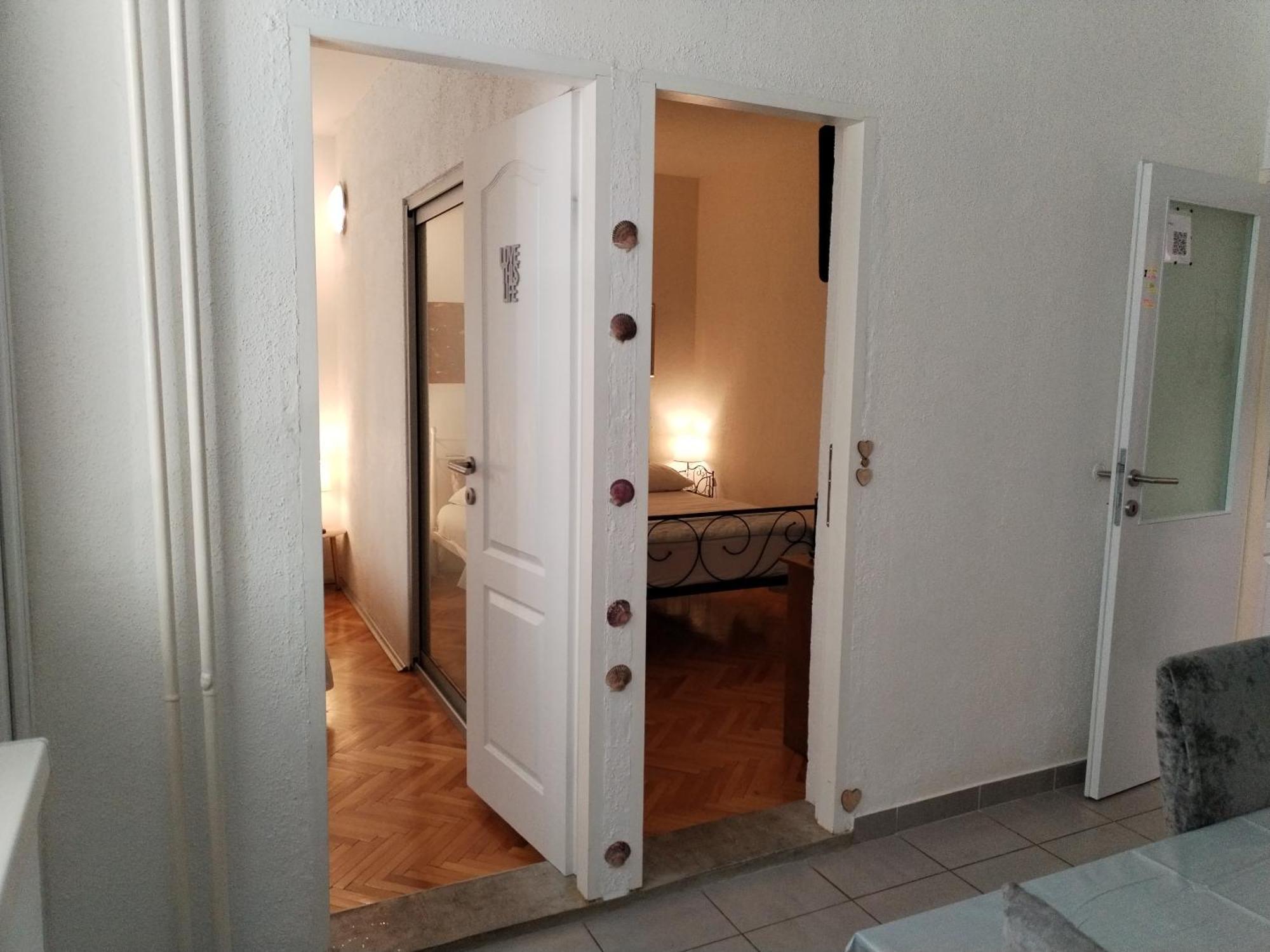 Apartment Suzana 2Br Split With Balcony Eksteriør bilde
