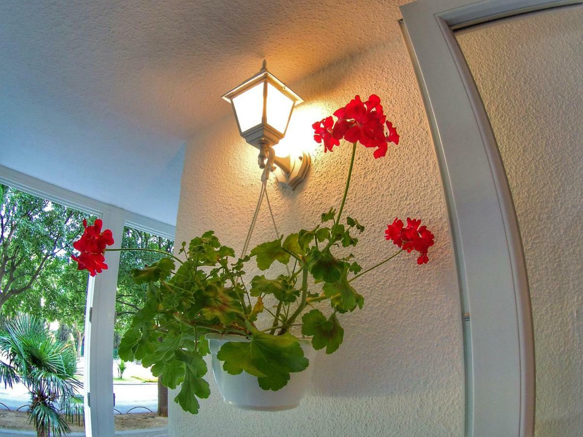 Apartment Suzana 2Br Split With Balcony Eksteriør bilde